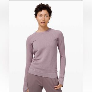 Lululemon Rest Less
Pullover Bubble Dot Violet Verbena Sz 4